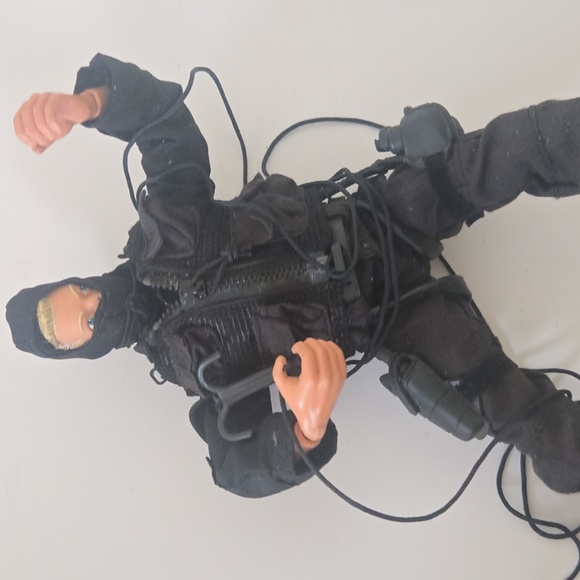 SWAT ACTION FIGURE - Picture 8 of 8